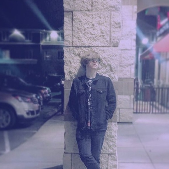 Meet your Posher, Nate - Picture 1 of 1